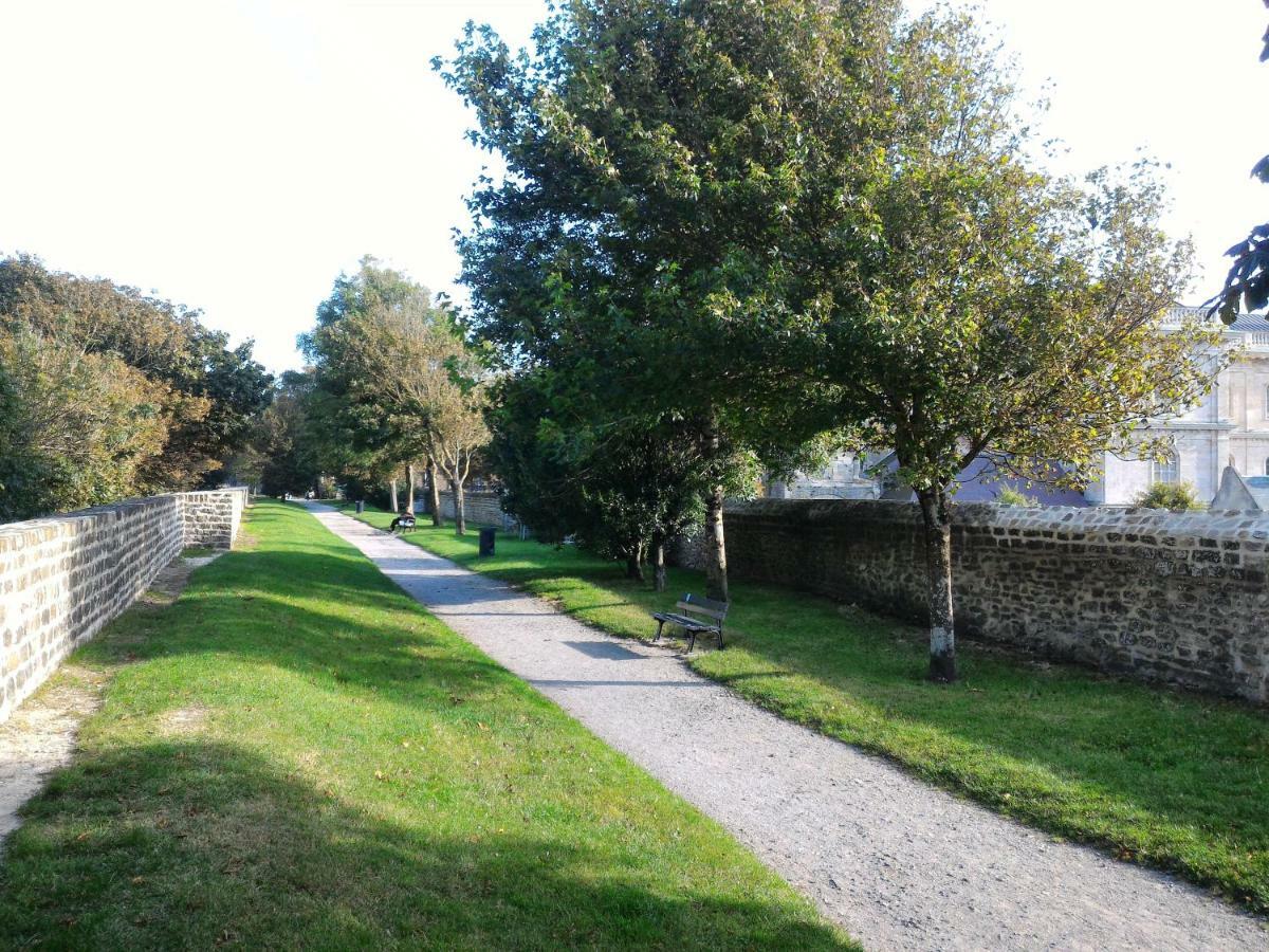 Lumineux T2 Vieille Ville 3 Pers Parking Gratuit - By La Source D'Orfee Boulogne-sur-Mer Luaran gambar